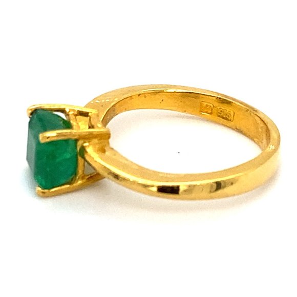 Emerald 1.80ct Solid 22K Yellow Gold Ring - Picture 7 of 8